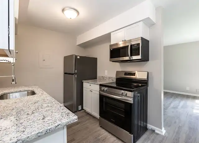 Property at Delmont Townes - 201 Johnson St, Garner, NC, 27529, 1-2 bed, 1-1.5 bath, [object Object]