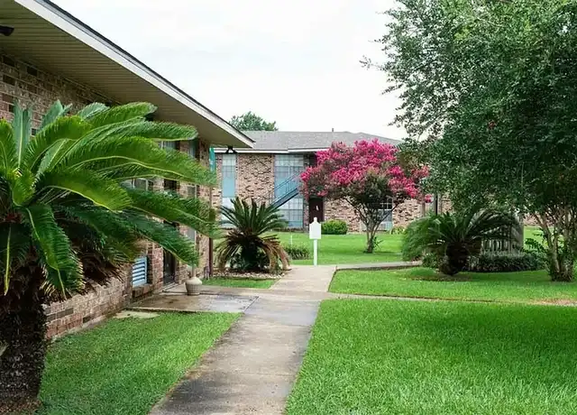 Property at Lux of Lafayette - 317 Guilbeau Rd, Lafayette, LA, 70506, 1 bed, 1 bath, [object Object]