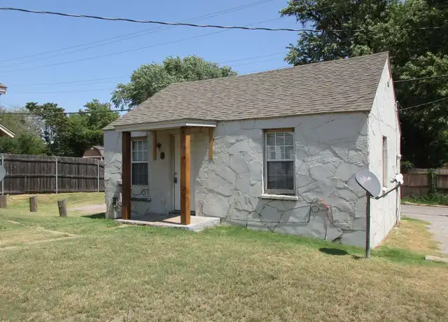 Property at 1014 N Bradley St #3, Weatherford, OK, 73096, 1 bed, 1 bath, [object Object]