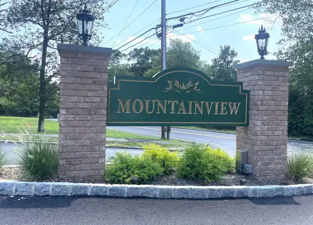 Property at 24 Sierra Vista Ln Unit 24, Valley Cottage, NY, 10989, 1 bed, 1 bath, [object Object]