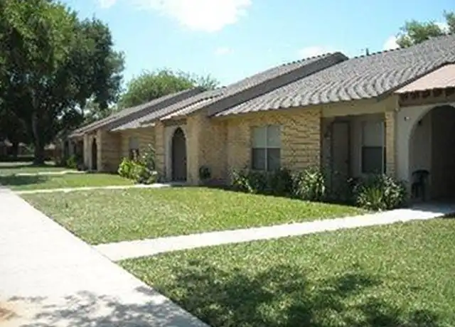 Property at 407 N Kansas City Rd, La Feria, TX, 78559, 1 bed, 1 bath, [object Object]