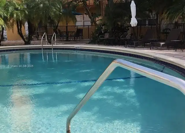 Property at 744 NE 14th Ave #10, Fort Lauderdale, FL, 33304, 1 bed, 1 bath, [object Object]