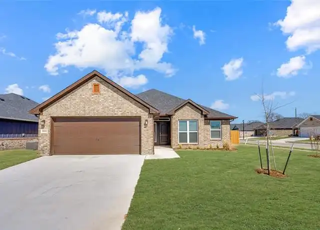 Property at 2801 Tulip Dr, Sherman, TX, 75092, 3 beds, 2 baths, [object Object]