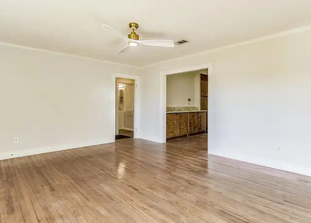 Property at 1206 Dexter Ave, Pensacola, FL, 32507, 2 beds, 1 bath, [object Object]
