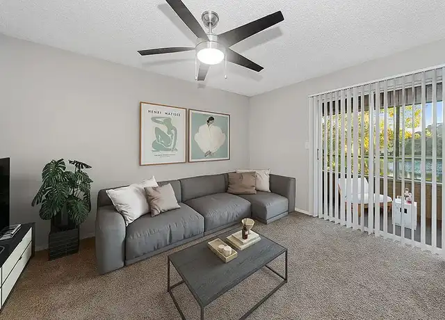 Property at Walden Lake - 1400 Plantation Blvd, Plant City, FL, 33566, 1 bed, 1 bath, [object Object]