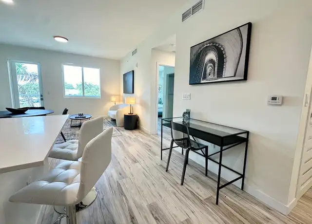 Property at 1621 S Dixie Hwy, Pompano Beach, FL, 33060, 1 bed, 1 bath, [object Object]