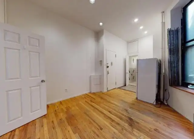 Property at 214 E 10th St, New York, NY, 10003, 1 bed, 1 bath, [object Object]
