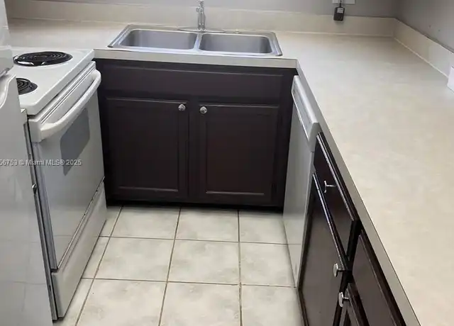 Property at 8877 NW 28th Dr Unit 4-4, Coral Springs, FL, 33065, 2 beds, 1 bath, [object Object]
