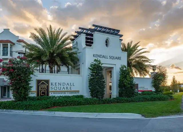 Property at 17082 SW 95th Ter Unit TH, Miami, FL, 33196, 4 beds, 3 baths, [object Object]
