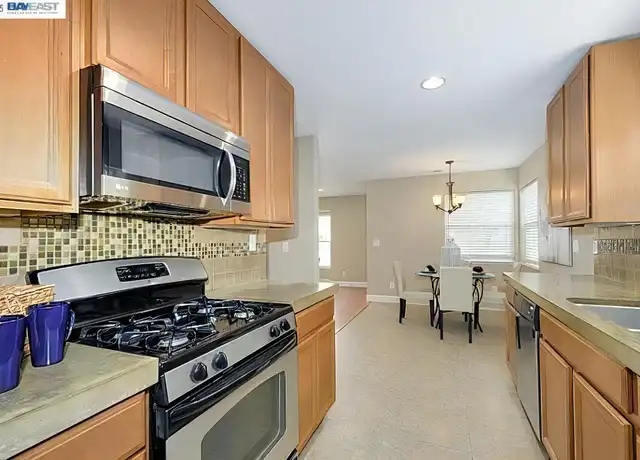 Property at 655 N N St Unit 655, Livermore, CA, 94551, 3 beds, 2 baths, [object Object]