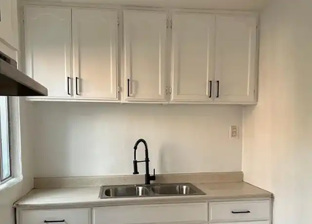 Property at 8310 Avalon Blvd Unit 8310, Los Angeles, CA, 90003, 1 bed, 1 bath, [object Object]