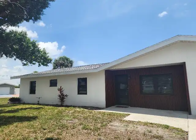 Property at 1703 Marina Ter, North Fort Myers, FL, 33903, 4 beds, 2 baths, [object Object]