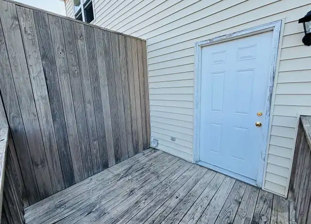 Property at 717 Lee St Unit 6, Blacksburg, VA, 24060, 2 beds, 1 bath, [object Object]