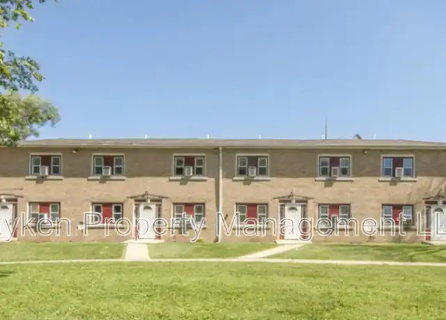 Property at 163 N Rosewood Ave Unit B2, Kankakee, IL, 60901, 1 bed, 1 bath, [object Object]