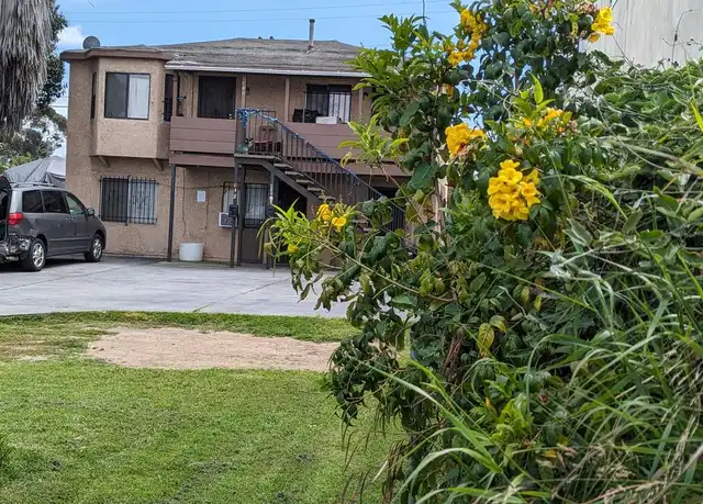 Property at 832 W Imperial Hwy, Los Angeles, CA, 90044, 2 beds, 1 bath, [object Object]