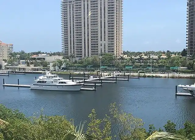 Property at 19701 E Country Club Dr #5606, Miami, FL, 33180, 2 beds, 2 baths, [object Object]