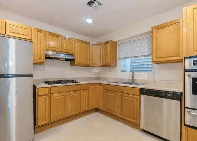 Property at 43 Sheffield St Unit 2, Jersey City, NJ, 07305, 3 beds, 1 bath, [object Object]