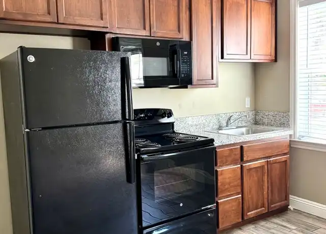Property at 117 S Yolo St Unit 3, Willows, CA, 95988, 2 beds, 1 bath, [object Object]
