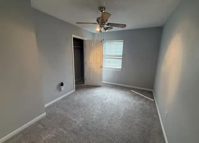 Property at 1104 Pine Ct Unit D, Warrensburg, MO, 64093, 3 beds, 1.5 baths, [object Object]