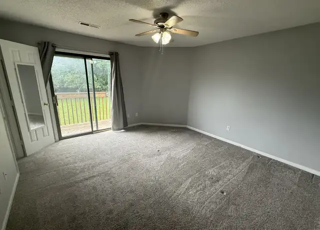Property at 1104 Pine Ct Unit D, Warrensburg, MO, 64093, 3 beds, 1.5 baths, [object Object]