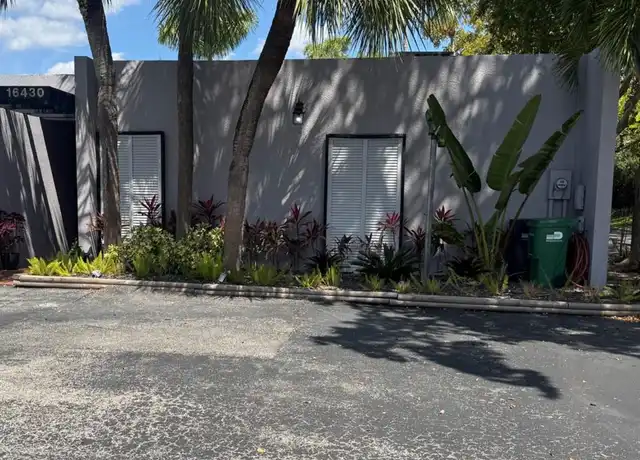 Property at 16430 Briar Patch Pl, Miami Lakes, FL, 33014, 2 beds, 2 baths, [object Object]