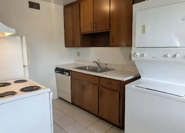 Property at 205 Lovelace Dr Unit 4, Tallahassee, FL, 32304, 1 bed, 1 bath, [object Object]