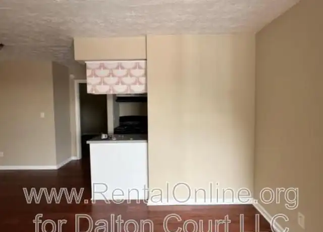 Property at 1972 Cambridge Dr Unit 31, Lexington, KY, 40504, 1 bed, 1 bath, [object Object]