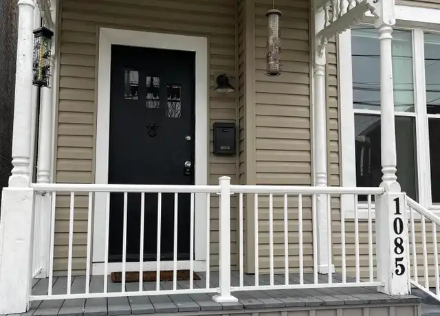 Property at 1085 E Long St, Columbus, OH, 43203, 3 beds, 1.5 baths, [object Object]
