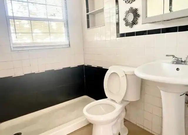 Property at 2116 Colonial Ave, Lakeland, FL, 33801, 3 beds, 1 bath, [object Object]