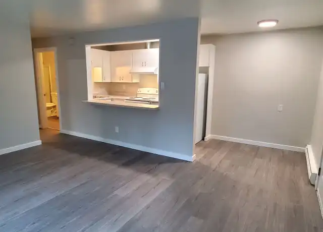 Property at Southwynd Apartments - 1821 S 310th St, Federal Way, WA, 98003, 1 bed, 1 bath, [object Object]
