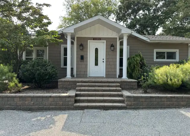 Property at 1409 Miller Dr, Saint Joseph, MI, 49085, 2 beds, 1 bath, [object Object]