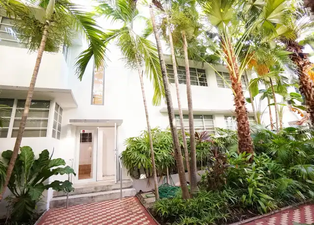 Property at 3915 Meridian Ave, Miami Beach, FL, 33140, 1 bed, 2 baths, [object Object]