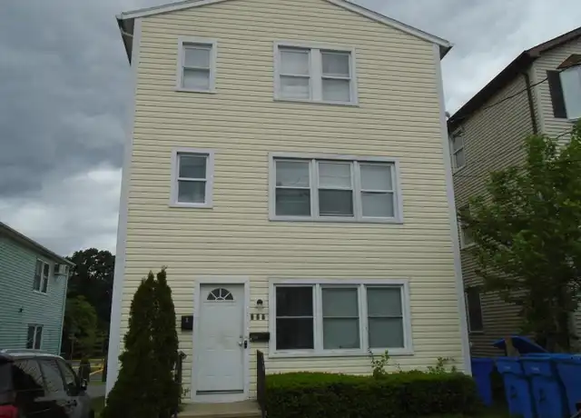 Property at 327 Augur St Unit 2, Hamden, CT, 06517, 3 beds, 1 bath, [object Object]