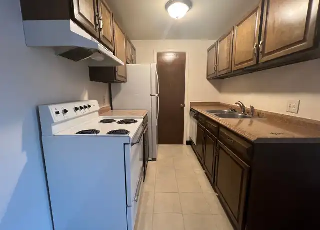 Property at 1001 Robertson St Unit C7, Fort Collins, CO, 80524, 1 bed, 1 bath, [object Object]