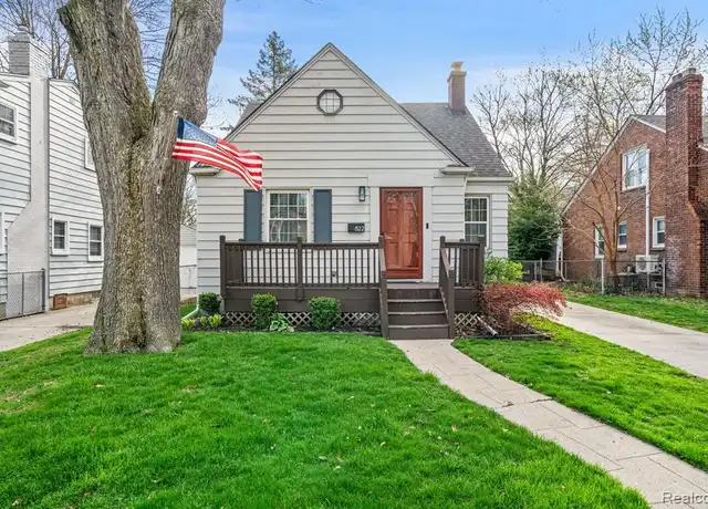 Property at 822 N Gainsborough Ave, Royal Oak, MI, 48067, 3 beds, 2 baths, [object Object]