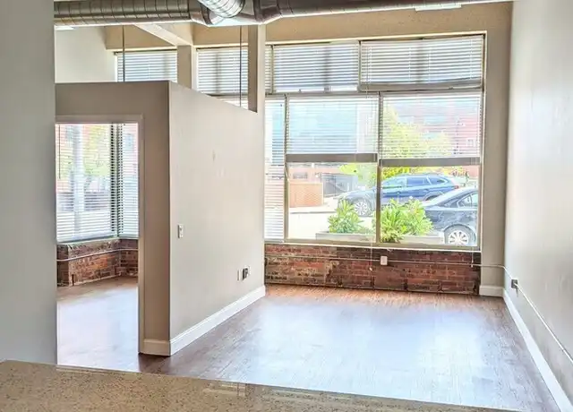 Property at 920 Broadway Blvd Unit 105, Kansas City, MO, 64105, 1 bed, 1 bath, [object Object]