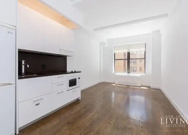 Property at 212 W 91st St Unit 801, New York, NY, 10024, 0 beds, 1 bath, [object Object]