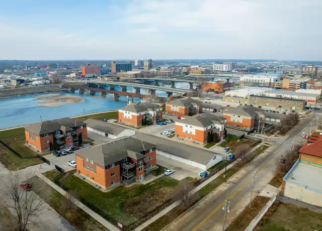 Property at 924 Sycamore St #1, Waterloo, IA, 50703, 2 beds, 2 baths, [object Object]