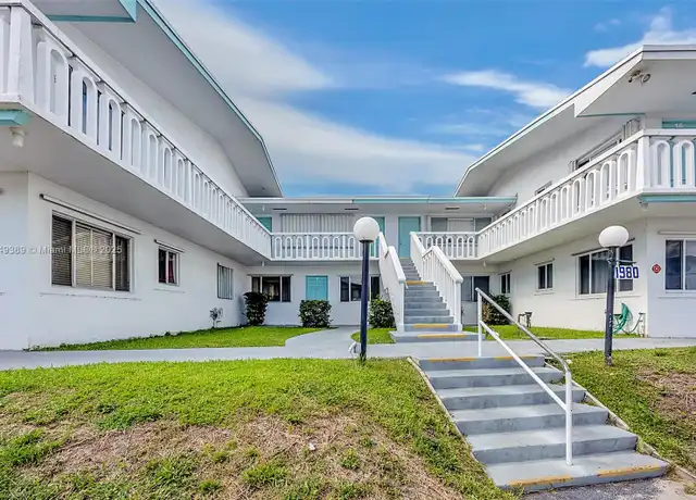 Property at 1980 Sunset Ave #3, Lake Worth Beach, FL, 33461, 2 beds, 1 bath, [object Object]