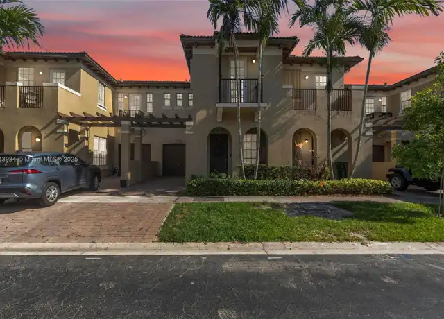 Property at 8612 Buckskin Mnr Unit 5-8, Davie, FL, 33328, 4 beds, 2 baths, [object Object]