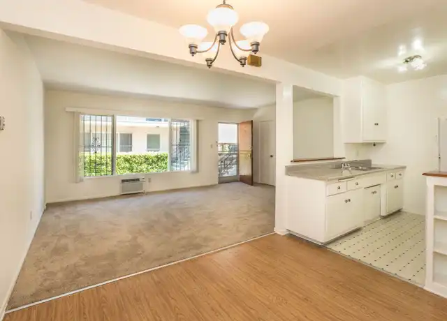 Property at 145 N La Peer Dr Unit 1, West Hollywood, CA, 90048, 1 bed, 1 bath, [object Object]