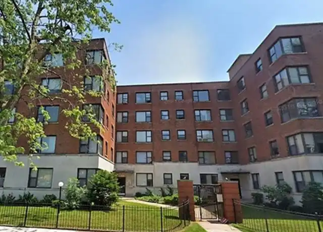Property at 3075 E Cheltenham Pl Unit 205, Chicago, IL, 60649, 1 bed, 1 bath, [object Object]