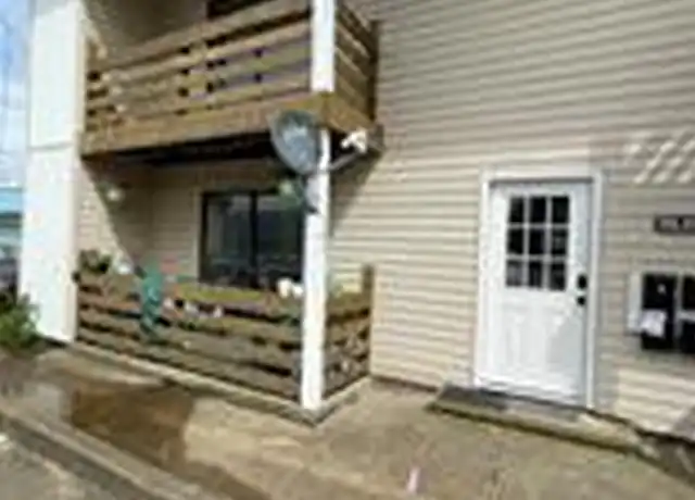 Property at 9634 Elnora St Unit C, Norfolk, VA, 23503, 2 beds, 1 bath, [object Object]