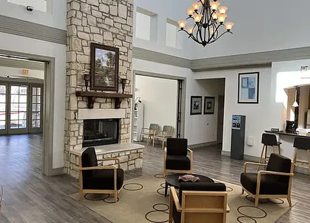 Photo of 1350 Skyline Rd, Grand Prairie, TX 75051