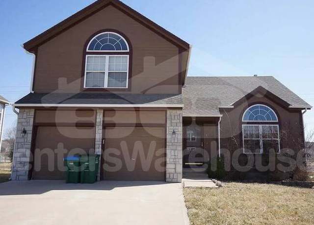 Photo of 713 Derby St, Raymore, MO 64083