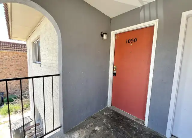 Property at 1050 Linde Ave, New Braunfels, TX, 78130, 1 bed, 1 bath, [object Object]