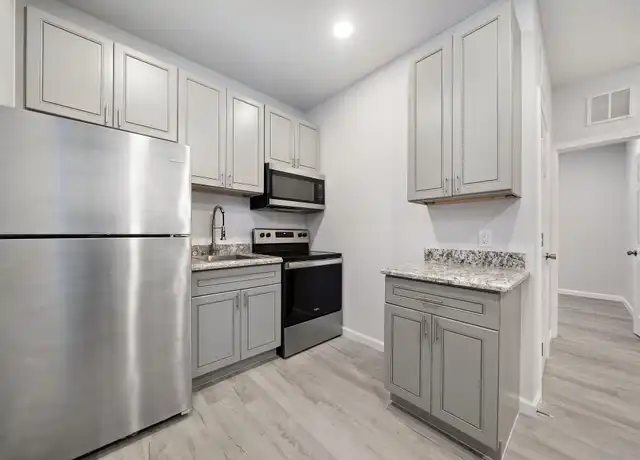 Property at 920 Avenue L Unit H, Galveston, TX, 77550, 2 beds, 1 bath, [object Object]