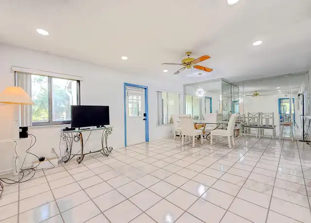 Property at 301 Knotty Pine Cir Unit D2, Greenacres, FL, 33463, 2 beds, 2 baths, [object Object]