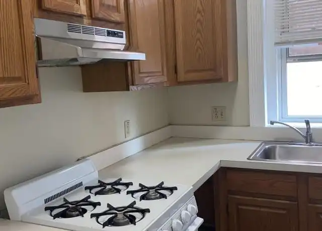 Property at 469 Park Dr, Boston, MA, 02215, 3 beds, 1 bath, [object Object]