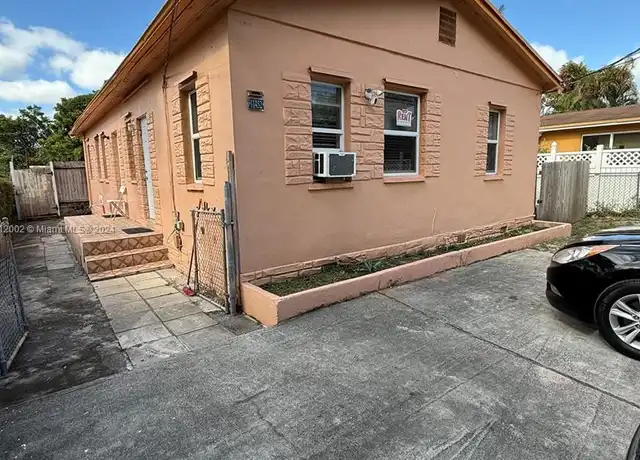 Property at 11452 Peachtree Dr, Miami, FL, 33161, 1 bed, 1 bath, [object Object]